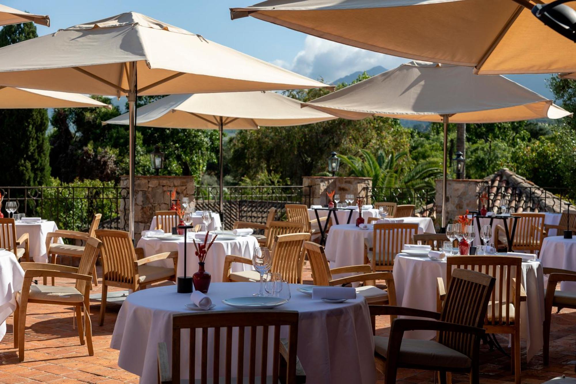 Hotel La Signoria Calvi  Esterno foto