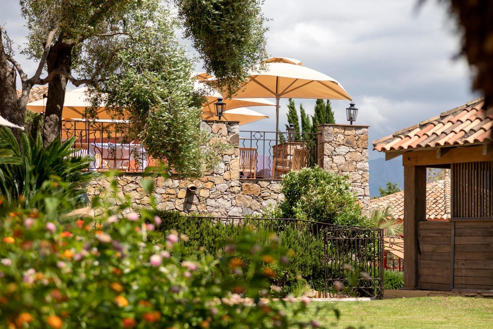 Hotel La Signoria Calvi  Esterno foto